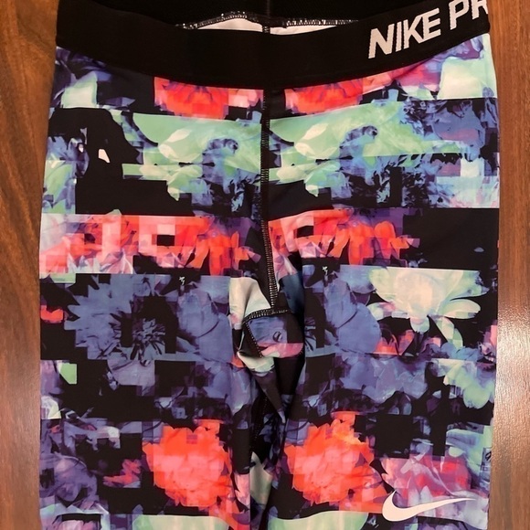 NIKE Pro Multicolor Floral Print Leggings Small - Picture 10 of 12